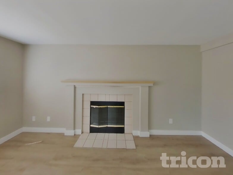 Building Photo - 5925 Beltway Loop SE