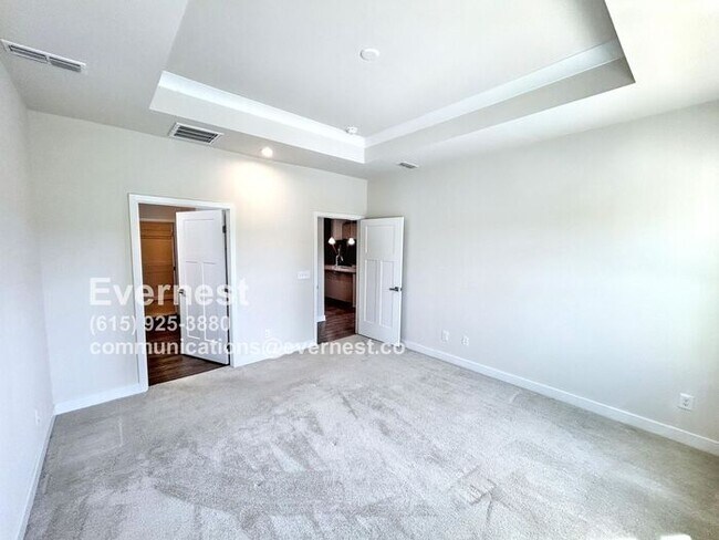 Building Photo - 4-Bedroom, 2.5-Bath Home with Convenient A...