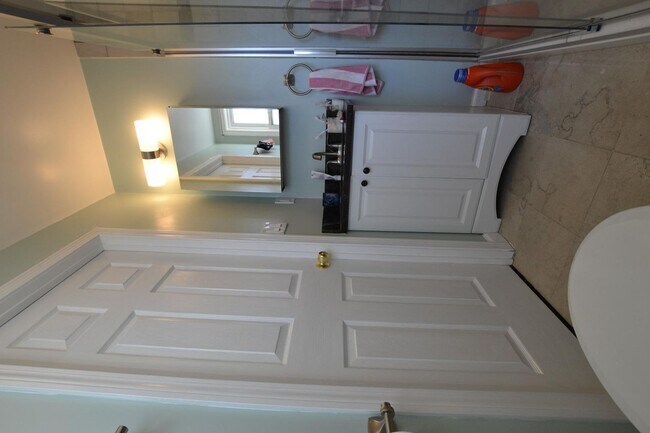 Building Photo - 4bed 2bath in Waltham 9/1