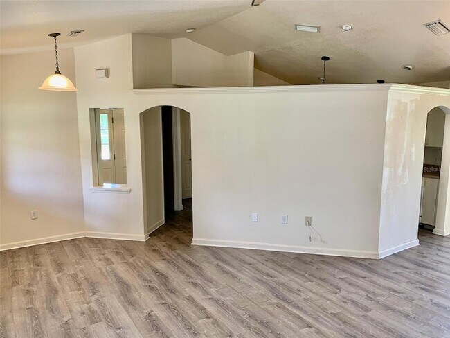Building Photo - 8310 Delk Ave
