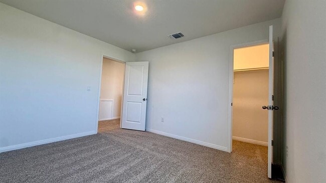 Building Photo - 1940 Lazy Acrs St