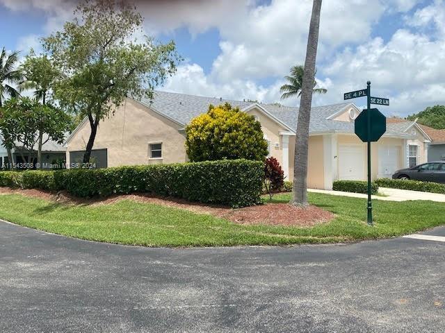 Primary Photo - 480 SE 22nd Ln