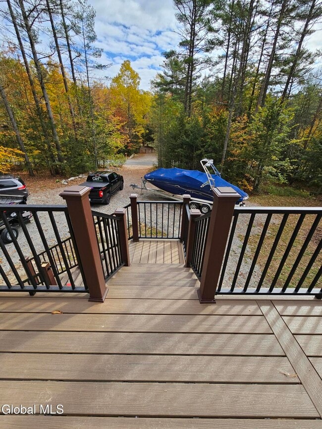 Building Photo - 9 Hemlock Dr