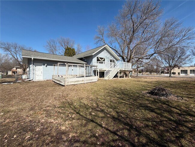 Building Photo - 11941 69th Ave N