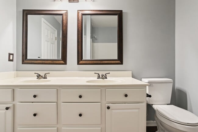 Building Photo - 5451 Crabtree Park Ct