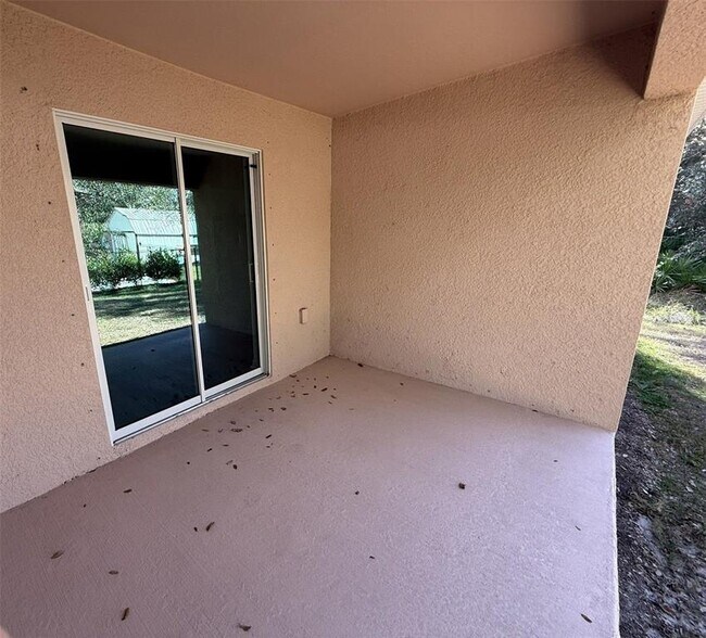 Building Photo - 3471 Ledgewood St