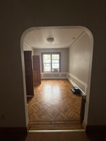 Building Photo - 2025 85th St