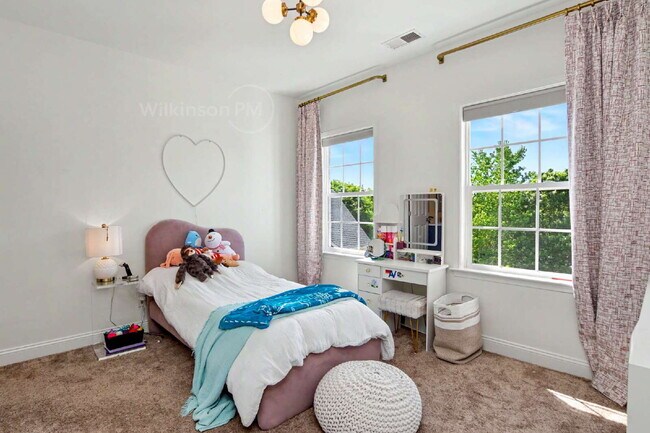 Building Photo - The Finest Furnished Upscale Executive Home, an Exquisite Luxury Rental, in Tega Cay for the Disc...