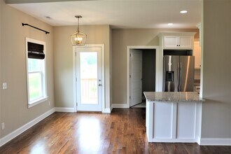 Building Photo - 3426 Fleeman Place Dr NE