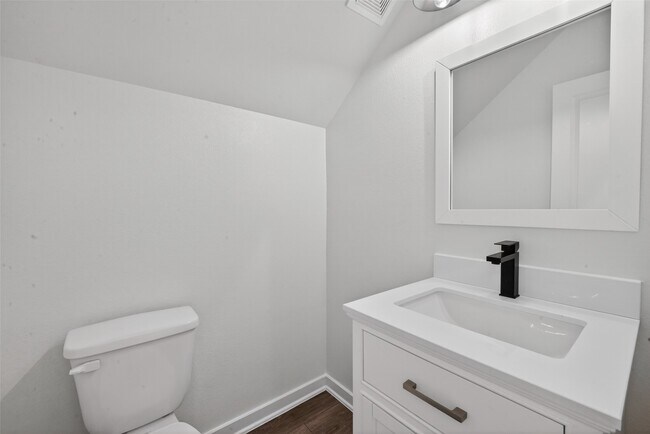 Building Photo - 8458 Berry Green Ln