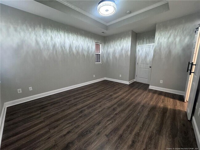 Building Photo - 1544 Vandenberg Dr