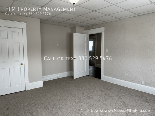 Building Photo - Two Bedroom Apartment for Rent!