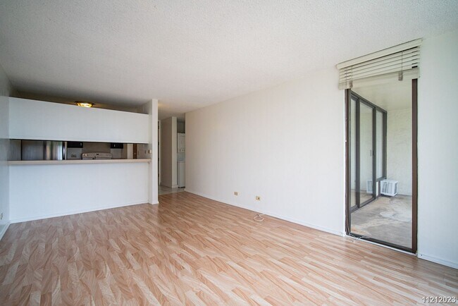 Building Photo - 1 BD/ 1 BA in Pearl One