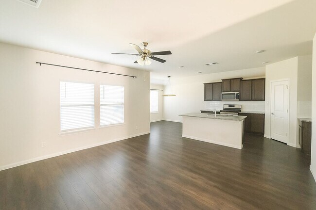 Building Photo - Beautiful 3-Bedroom Modern Home with Cover...