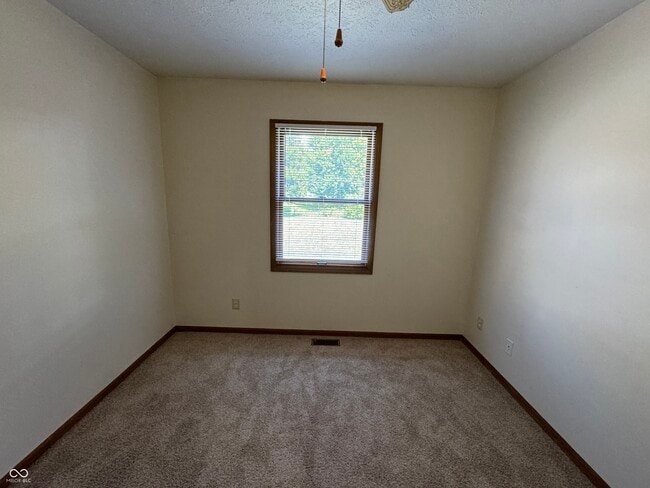 Building Photo - 972 Red Maple Ct