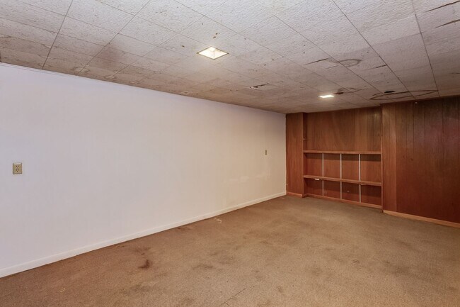 Building Photo - 4339 S Meridian Ave