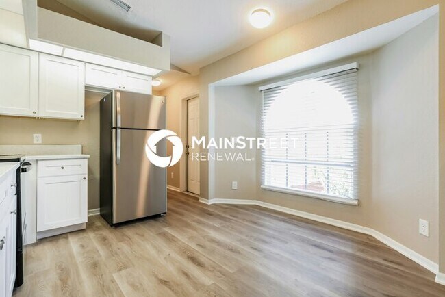 Building Photo - 3 Bedroom Pet-Friendly Home in NORTH PORT, FL with Main Street Renewal