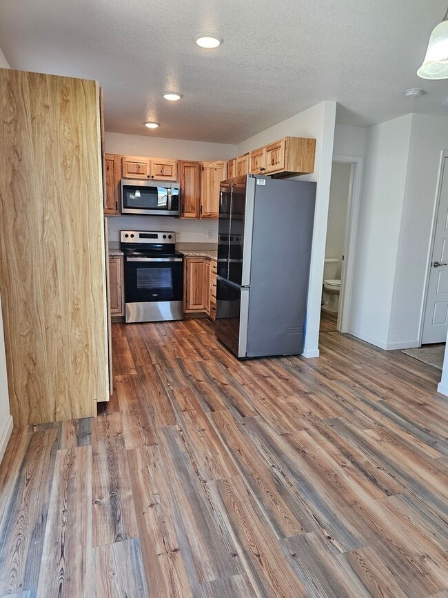 Building Photo - 906 Concerto Lane