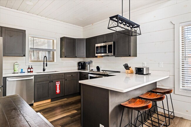 Building Photo - 532 Warbonnet Wy