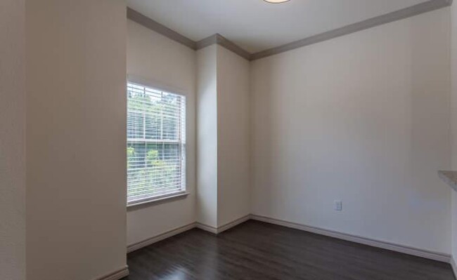 Building Photo - 2 bedroom in Montgomery TX 77316