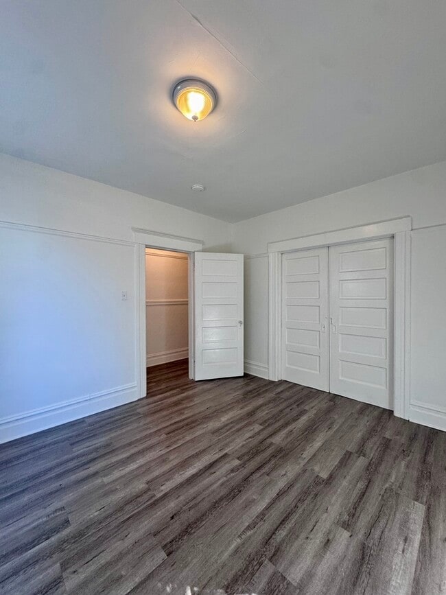 Building Photo - 1054 Filbert St