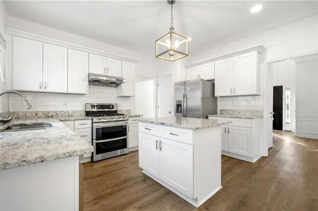 Building Photo - 10895 Glenbarr Dr