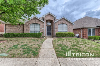 Building Photo - 1705 Alpine Dr