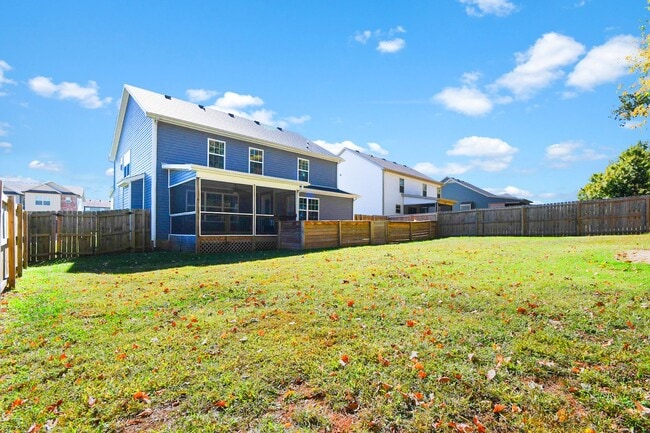 Building Photo - Pet Friendly Four Bedroom!
