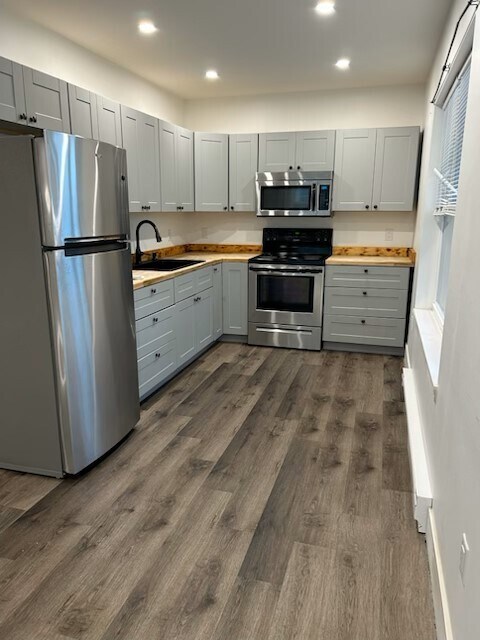 Primary Photo - hancock