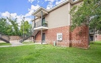 Building Photo - 31855 LA-16