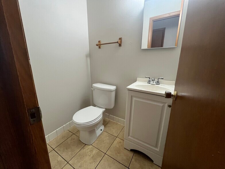 Building Photo - 3856 S 83rd St