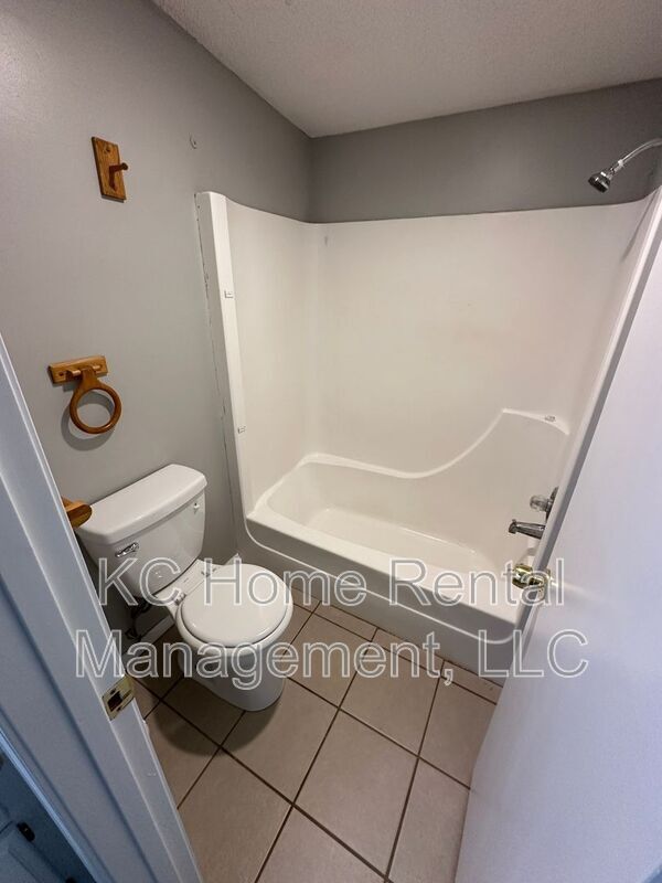 Building Photo - 8209 Webster Avenue