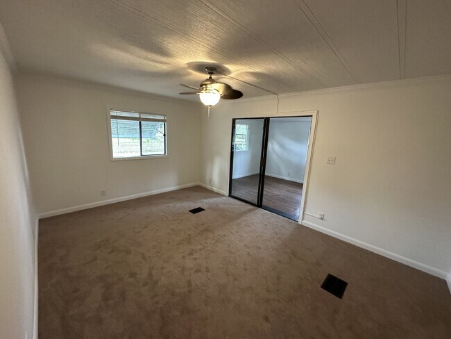 Building Photo - 2 Bed 2 Bath Mobile Home for Rent in Polk City