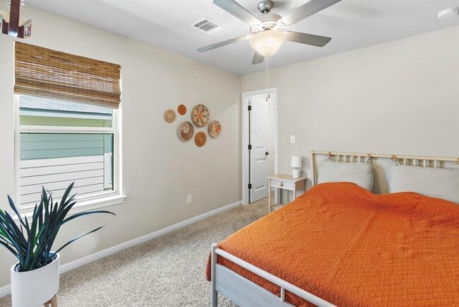 Building Photo - 309 Anacua Loop