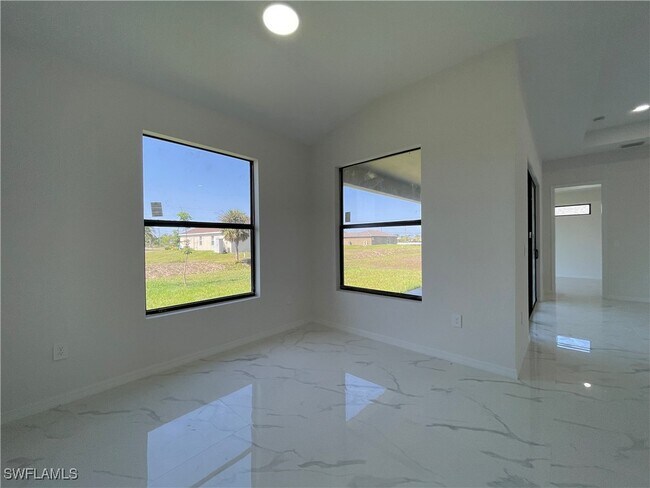 Building Photo - 2614 NW 20th Terrace