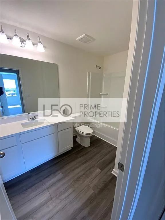 Building Photo - 976 Feldman Chase