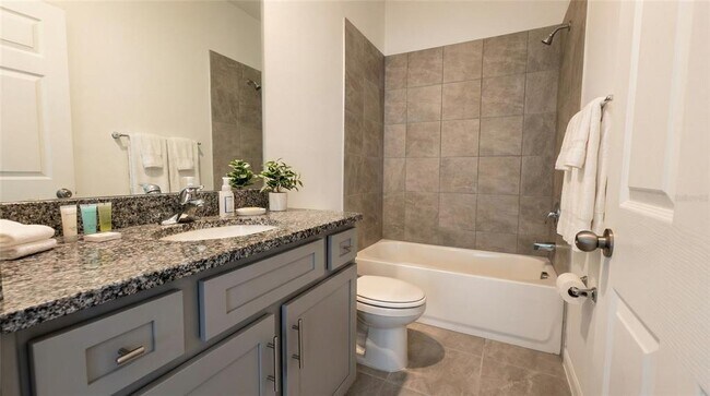 Building Photo - 693 Crown Rose Dr