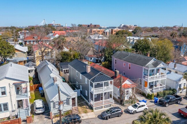 Building Photo - Tastefully Renovated Downtown Charleston Home
