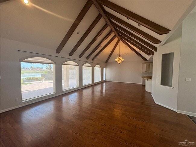 Building Photo - 15 Rio Grande Dr