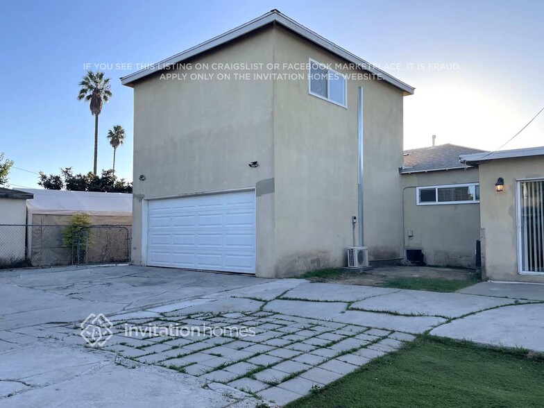 Building Photo - 1118 S Exmoor Ave