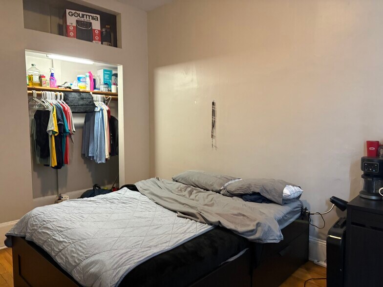 Building Photo - 1066 Commonwealth Ave