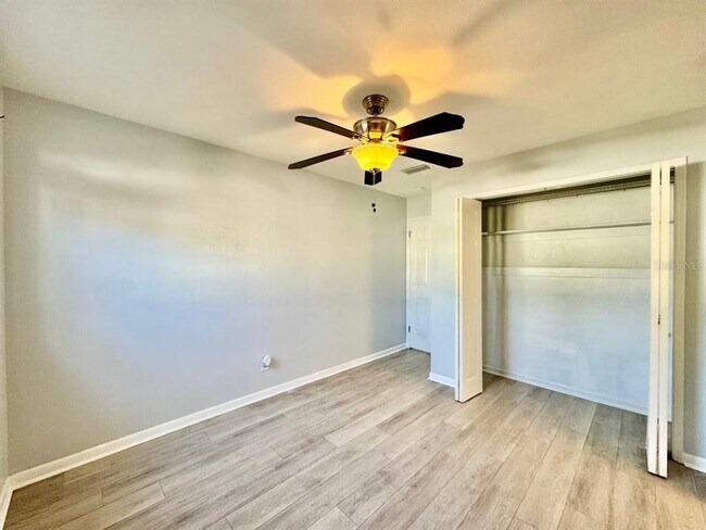 Building Photo - 2703 Westhigh Ave