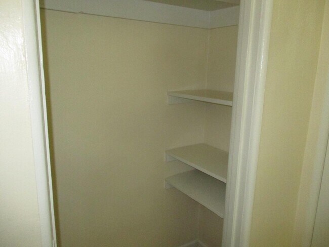 Building Photo - 294 E 6th St