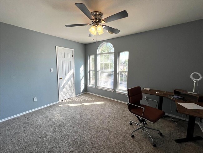 Building Photo - 802 Stevenage Dr