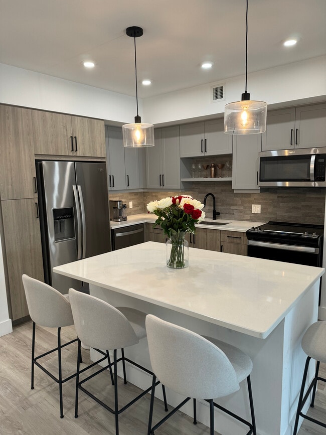 Building Photo - 47 NW 30th St