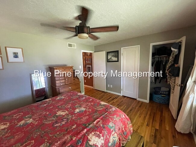 Building Photo - 455 Linden Dr