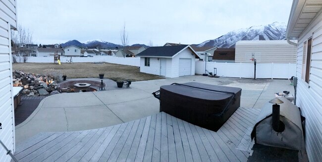 Building Photo - 2991 E 1610 S