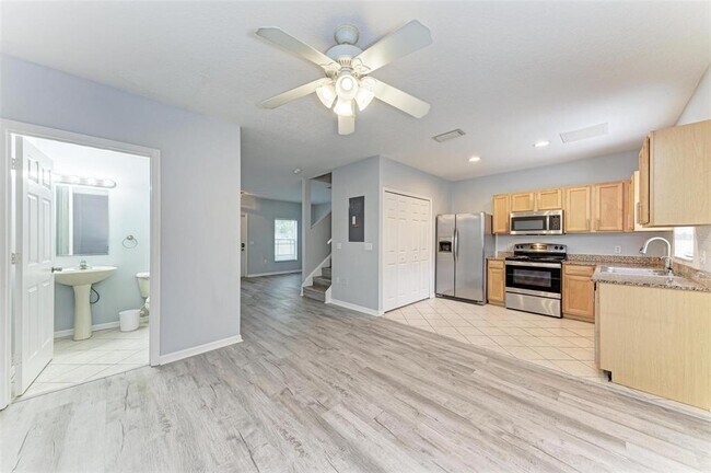 Building Photo - 6218 Flagfish Ct