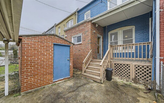 Building Photo - 1212 N Bentalou St