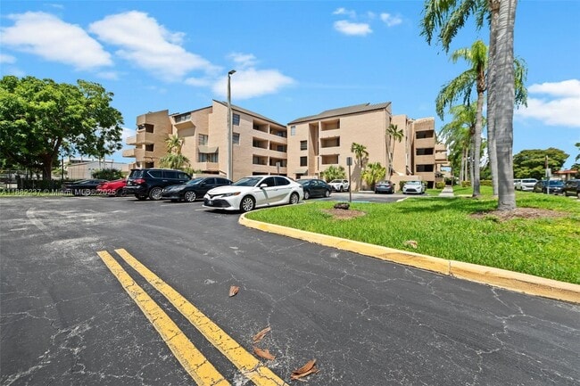 Primary Photo - 10500 SW 108th Ave